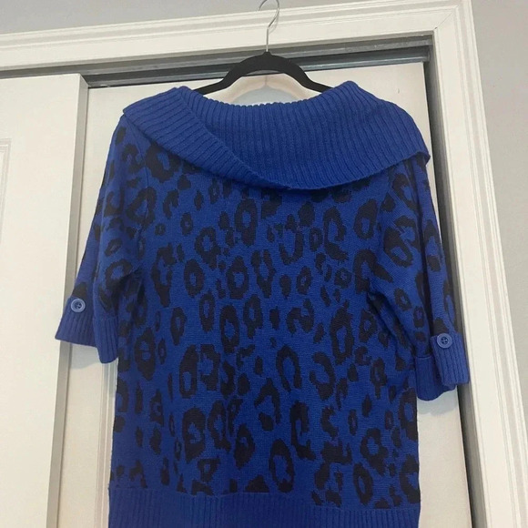 Ruby Rd blue and black sweater w/short sleeves - Picture 3 of 3